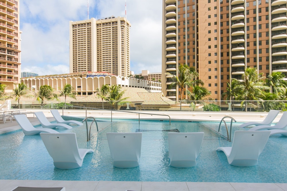 Fully Furnished Ilikai Tower 525 Condo With Free Wifi Near Best Waikiki Beaches by RedAwning - photo 20