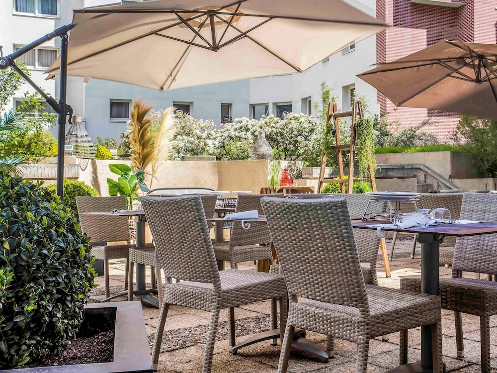 ibis Styles Evry Courcouronnes Hotel and Events in Evry, France