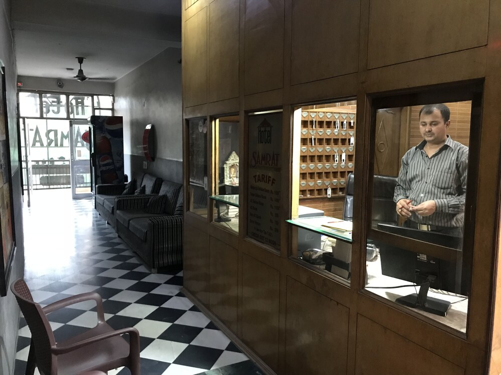 Hotel Samrat Ggn