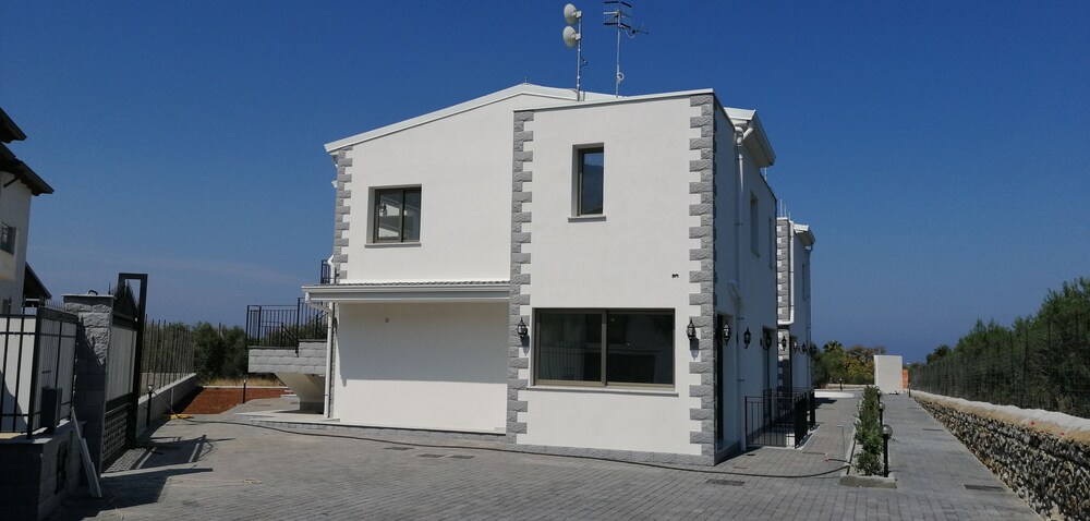 Sicily Rooms Affittacamere in Carini, Italy