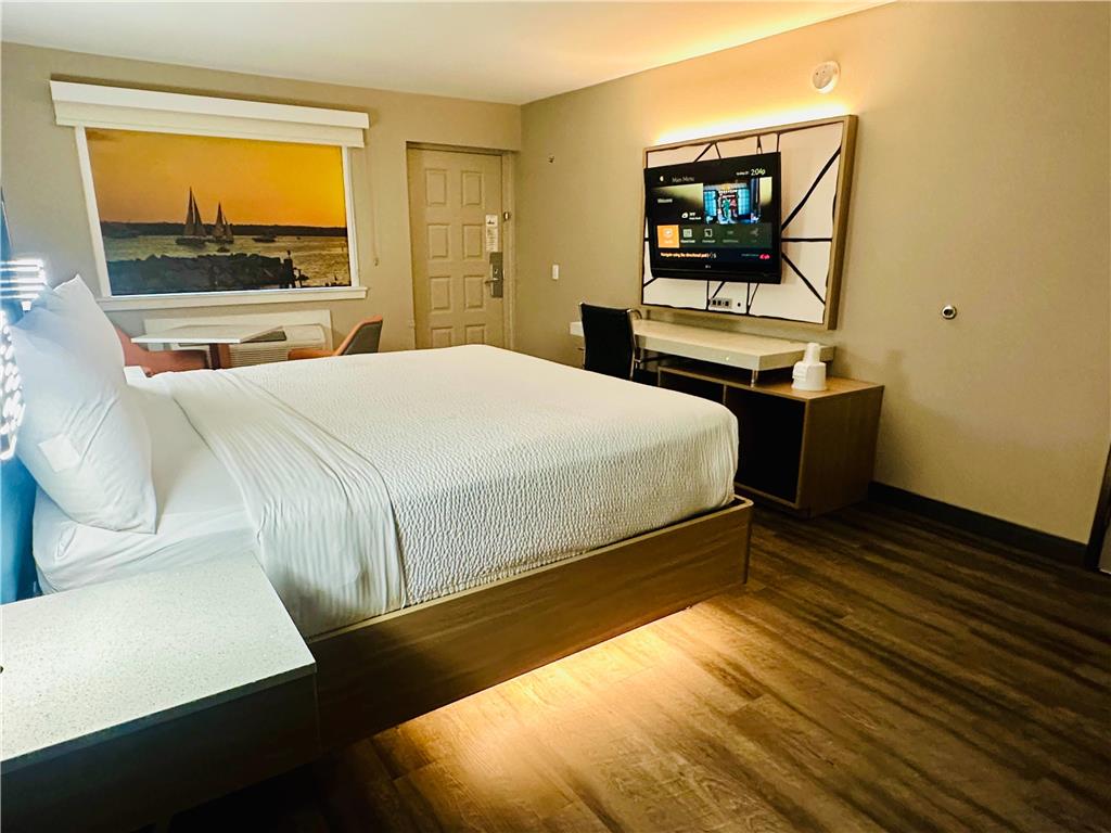 La Quinta Inn by Wyndham Costa Mesa Newport Beach - photo 13