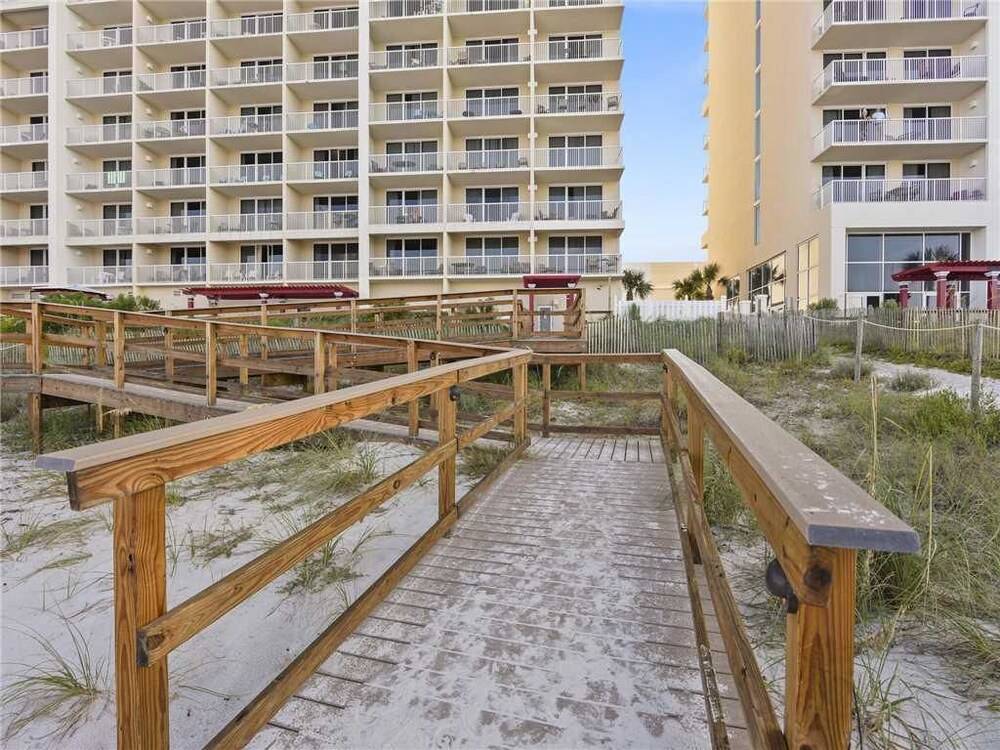 Majestic 1206 East Tower II Three Bedroom Condo - photo 25
