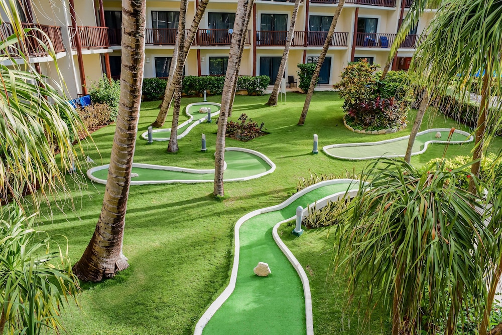 Mini-golf