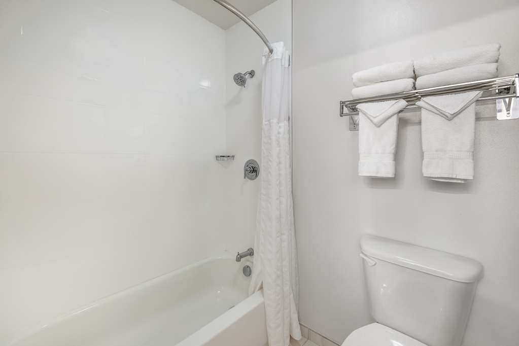 Comfort Suites Redmond Airport - photo 28