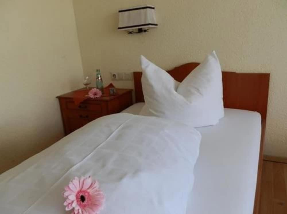 Landhotel Loewen — Blumberg — photo 4