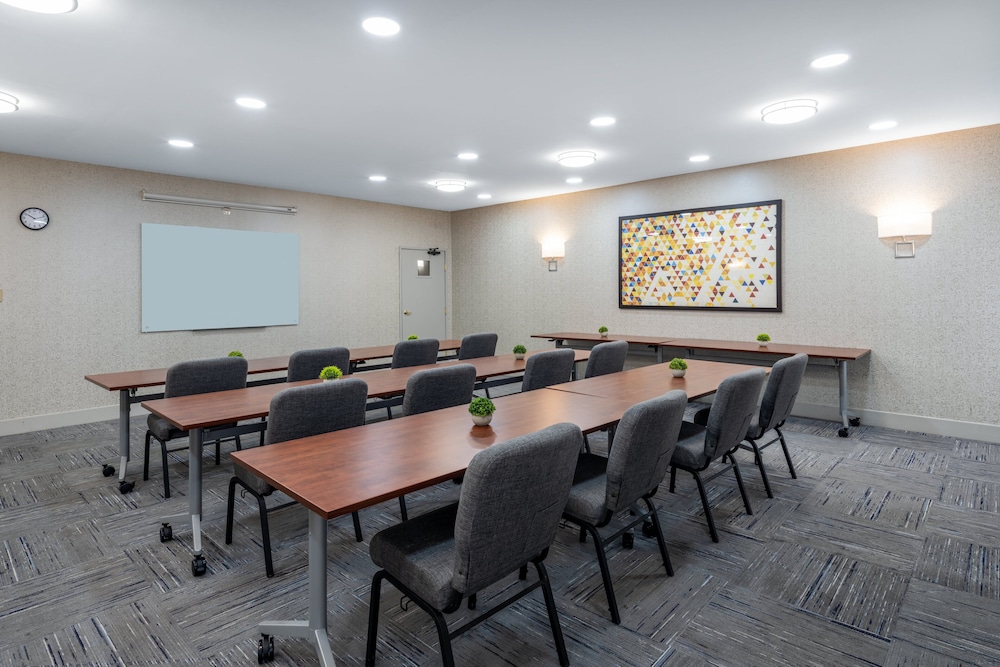 Holiday Inn Express Corydon by IHG - photo 51