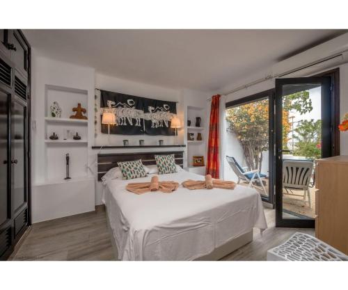 Puerto Chico I and J — 4-Star Luxury Hotel in Playa Blanca, Spain