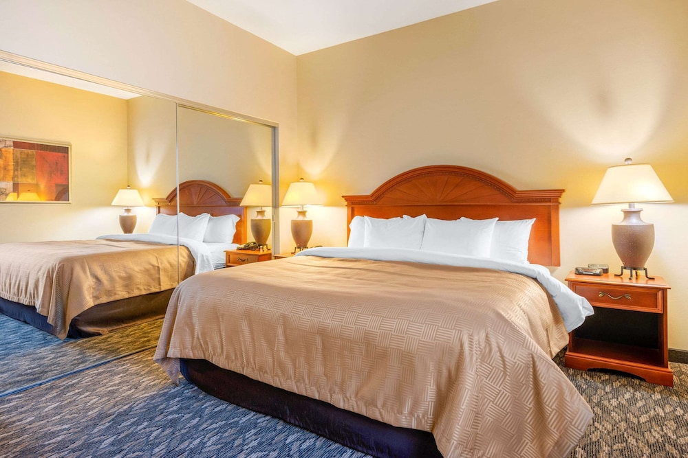 Clarion Inn Ormond Beach at Destination Daytona - photo 8
