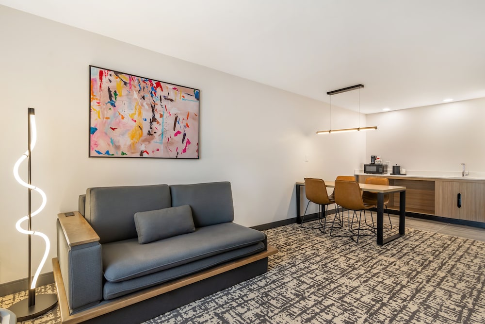 Hampton Inn Atlanta Stockbridge - photo 11