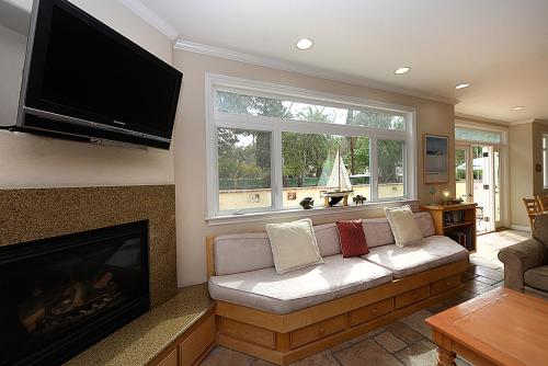 357CL 357 Claressa Ave — Avalon — photo 4