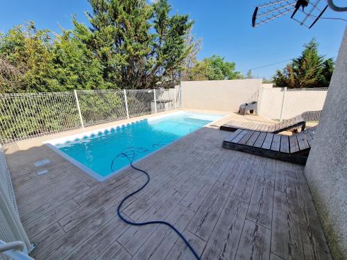 Villa de 4 chambres avec piscine privee jacuzzi et jardin clos a Saint Privat des Vieux — 4-Star Luxury Hotel in Saint-Privat-Des-Vieux, France