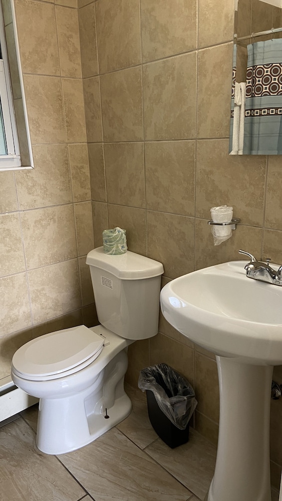 Hudson Valley 9w Motel - photo 16