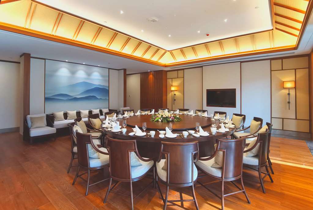 Howard Johnson The Bund Hotel Gasa in Yuxi, People's Republic of China