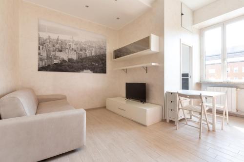 EasyTopStay Zara Bright Flat — 4-Star Luxury Hotel in Milan, Italy