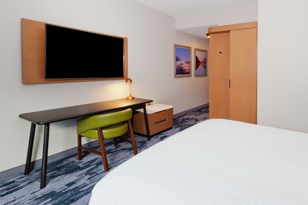 Fairfield Inn & Suites by Marriott Birmingham Colonnade - photo 9