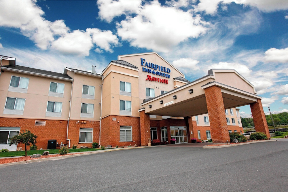Fairfield Inn & Suites by Marriott Sudbury in Greater Sudbury, Canada