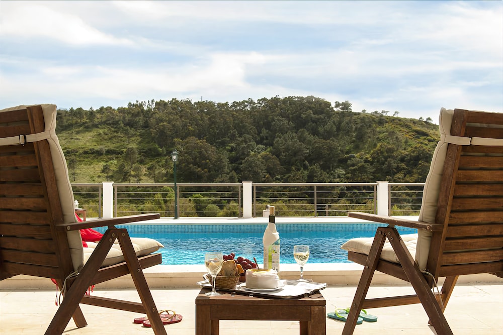Beachouse Surf Bed & Breakfast — 4-Star Luxury Hotel in Ericeira, Portugal