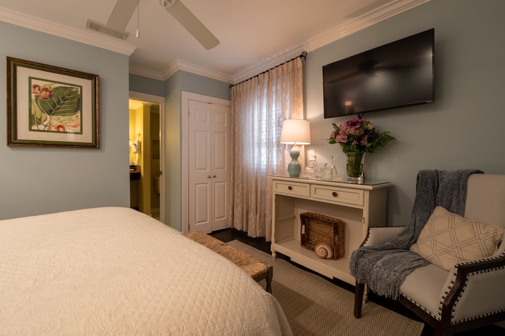 The Kenwood Inn - photo 10