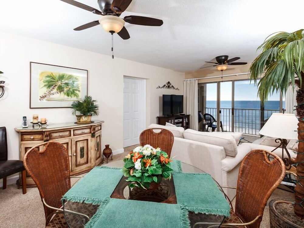 Emerald Towers West 3007 by RedAwning - photo 14