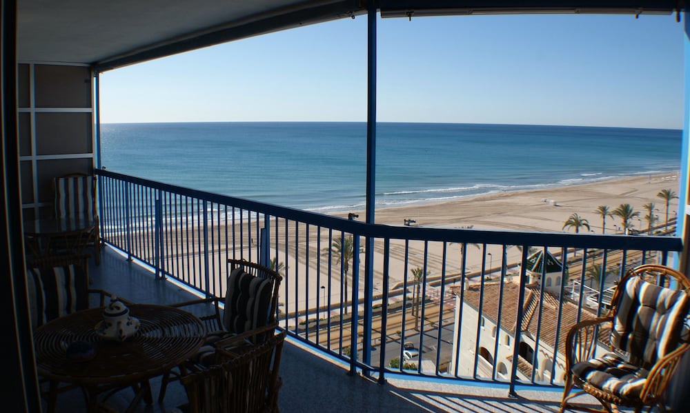 Stay In Azul — 4-Star Luxury Hotel in El Campello, Spain