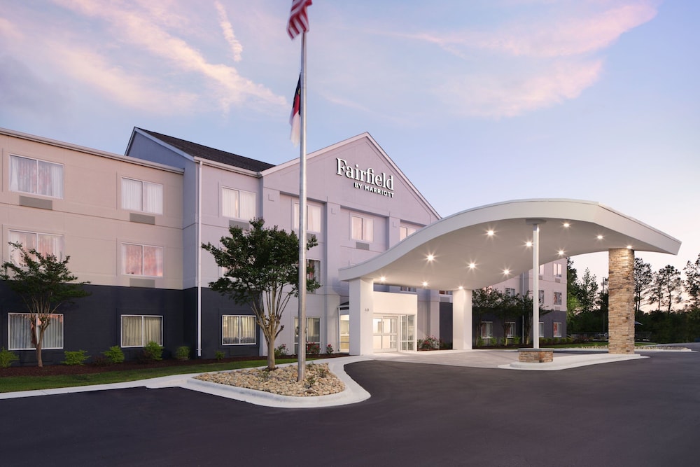 Fairfield Inn & Suites by Marriott Jacksonville in Jacksonville, United States