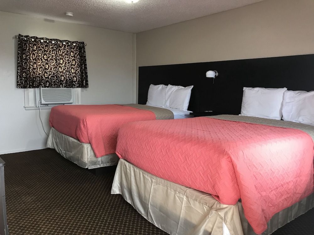 Laci's Country Inn - featured photo