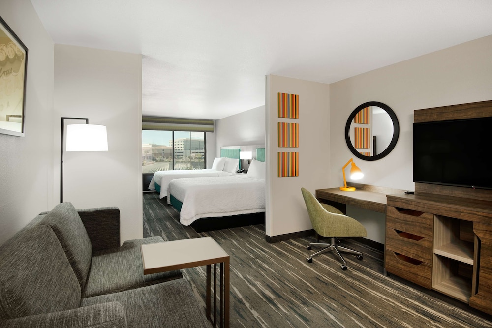 Hampton Inn & Suites Las Vegas Henderson - photo 22