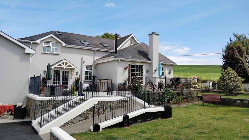 Kilcatten Lodge B&B — 4-Star Luxury Hotel in Cork, Republic of Ireland