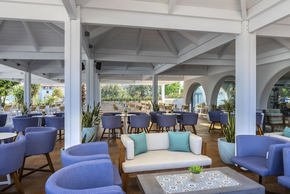 מזון ומשקאות