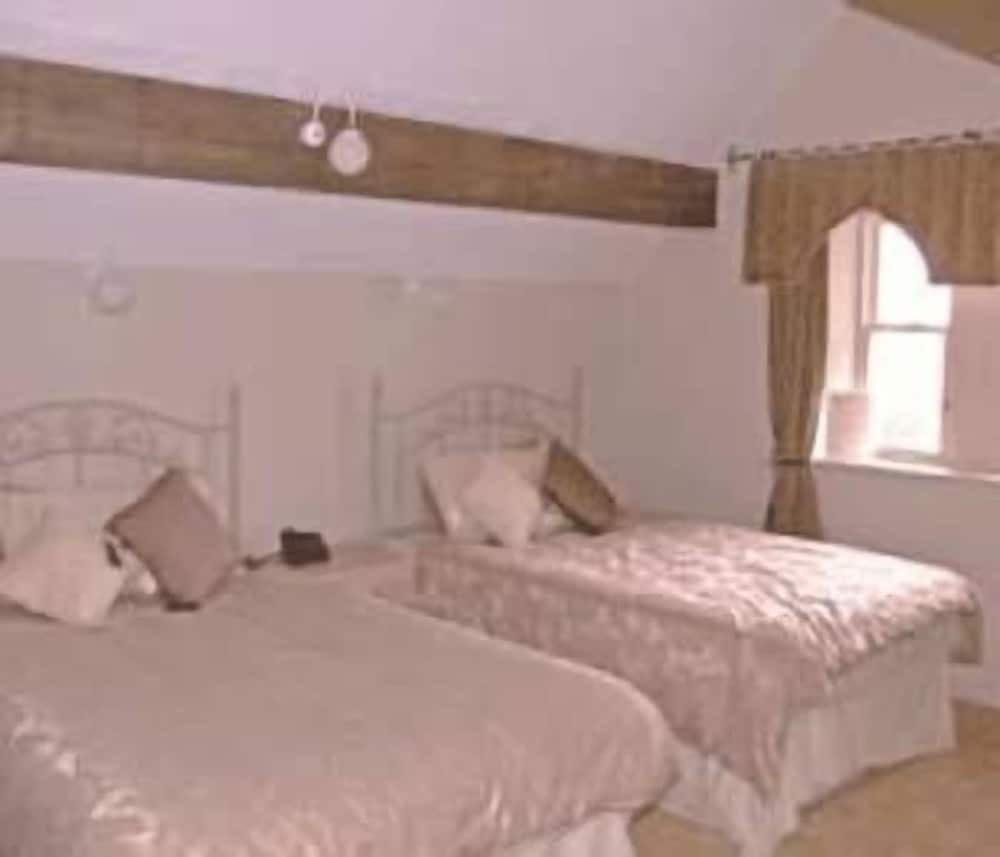 Low Wood Hall Hotel in Seascale, United Kingdom