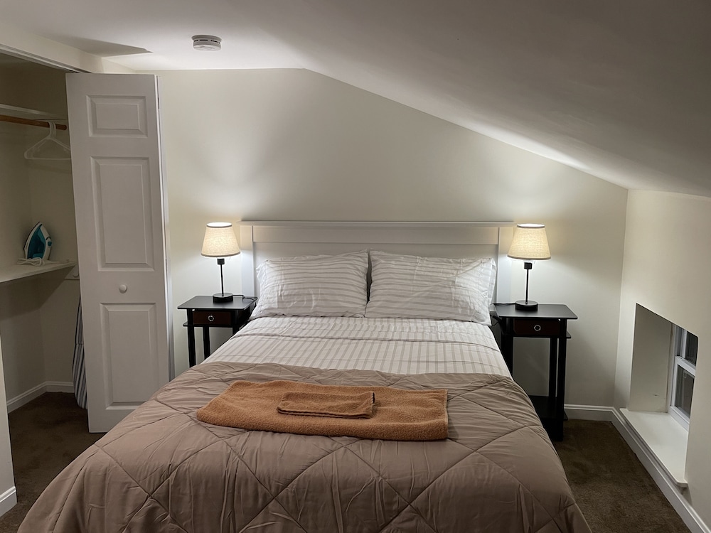 Downtown Loft Close to Topgolf Horseshoe Casino UM Baltimore - photo 2