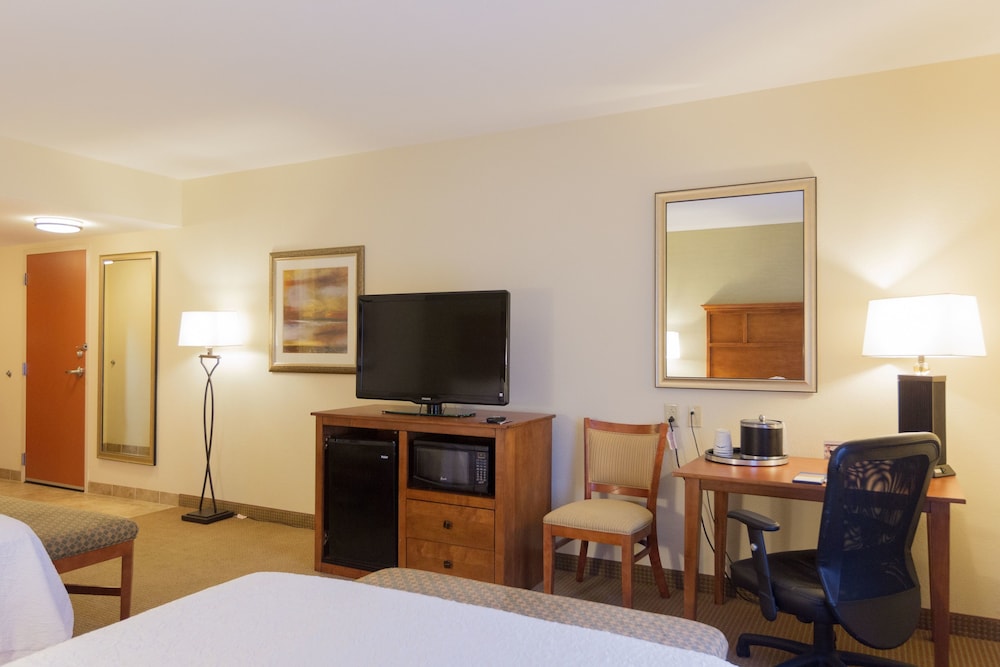 Hampton Inn & Suites Radcliff Fort Knox - photo 4