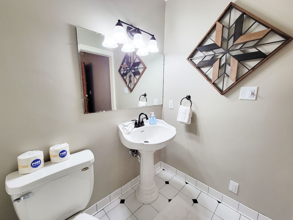 Historic GG Barnum Mansion by Heirloom Boutique Collection - photo 78