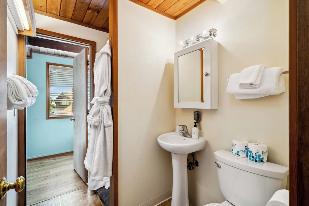 The Inn at Manzanita - photo 27