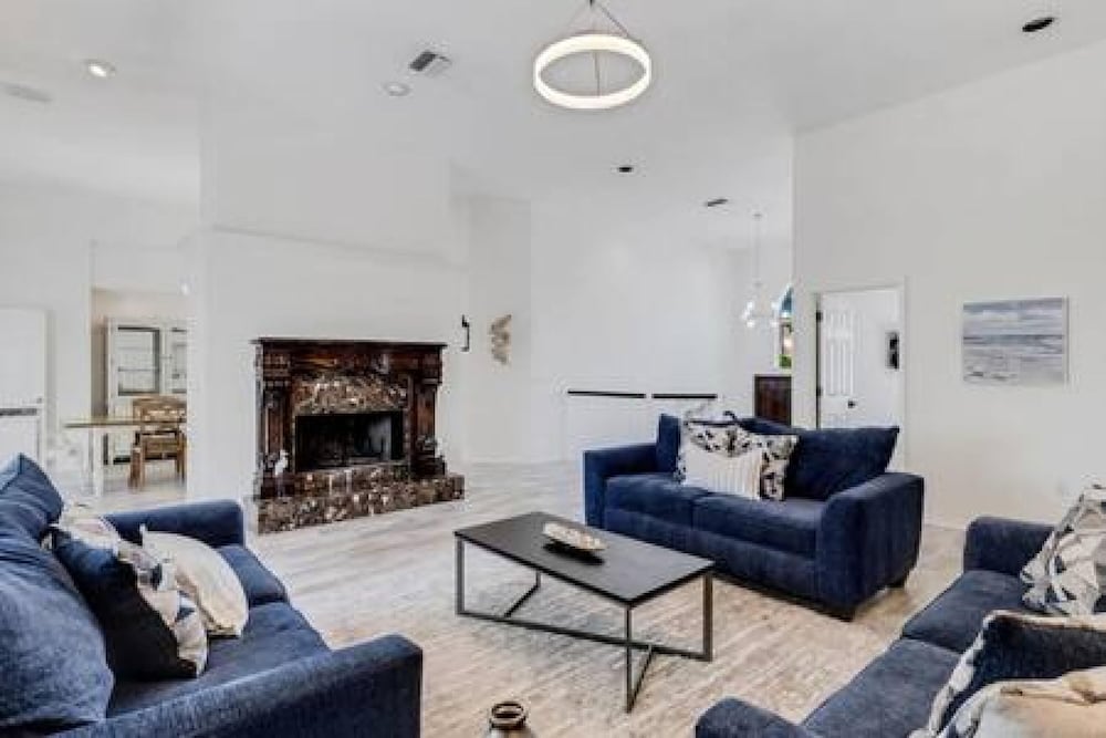 Siesta Key Marvel Pool SPA Deeded Beach Access - photo 4
