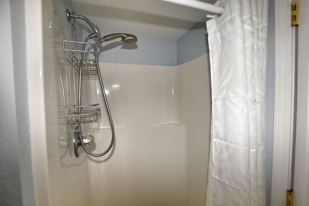 0403 Waters Edge Resort 1 Bedroom Condo by RedAwning - photo 16