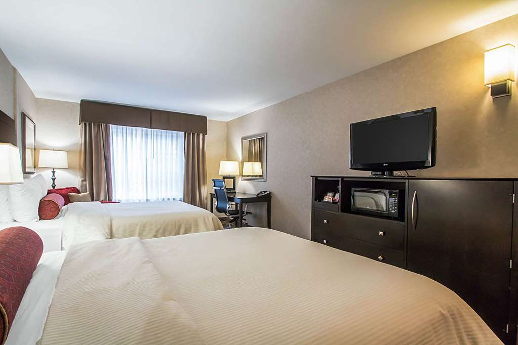 Clarion Inn Elmhurst Oak Brook near I 88 I 290 I 294 - photo 7