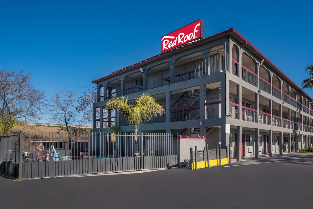 Red Roof Inn Stockton - photo 34