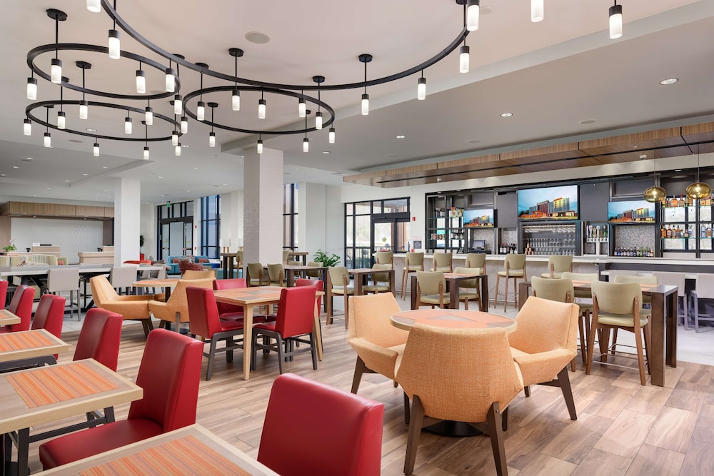 Hilton Garden Inn Knoxville Papermill Drive - photo 35