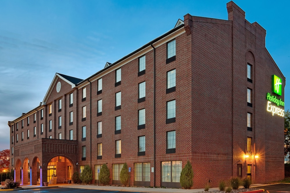 Holiday Inn Express Harrisburg East an IHG Hotel - featured photo