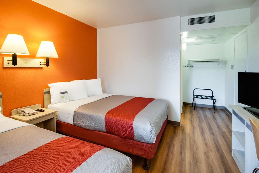 Motel 6 Lenexa KS Kansas City Southwest - photo 7