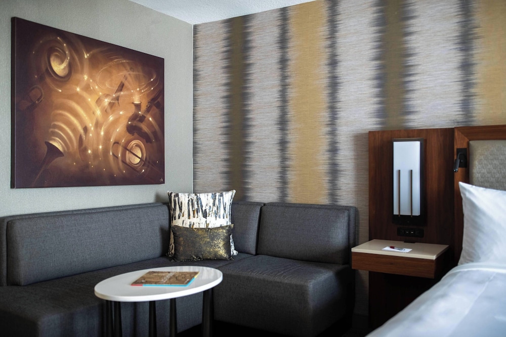 Kansas City Marriott Downtown - photo 12