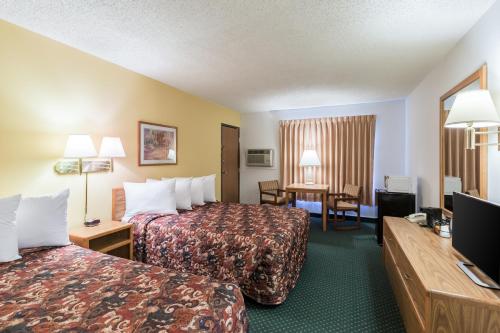 Super 8 by Wyndham Grand Island South - photo 4
