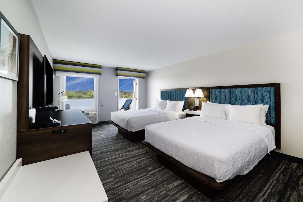 Hampton Inn Port Charlotte - photo 15