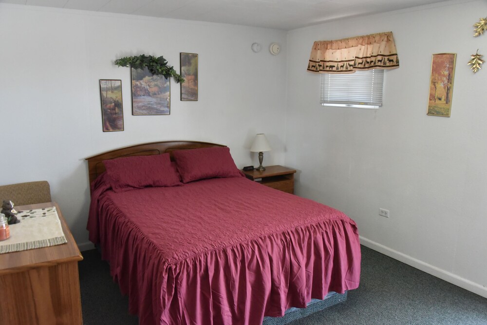 Royals Inn Motel - photo 3