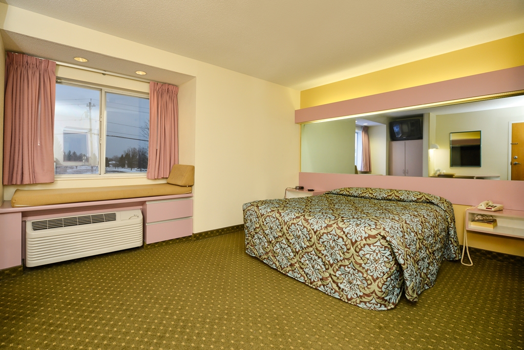 Americas Best Value Inn East Syracuse - photo 10