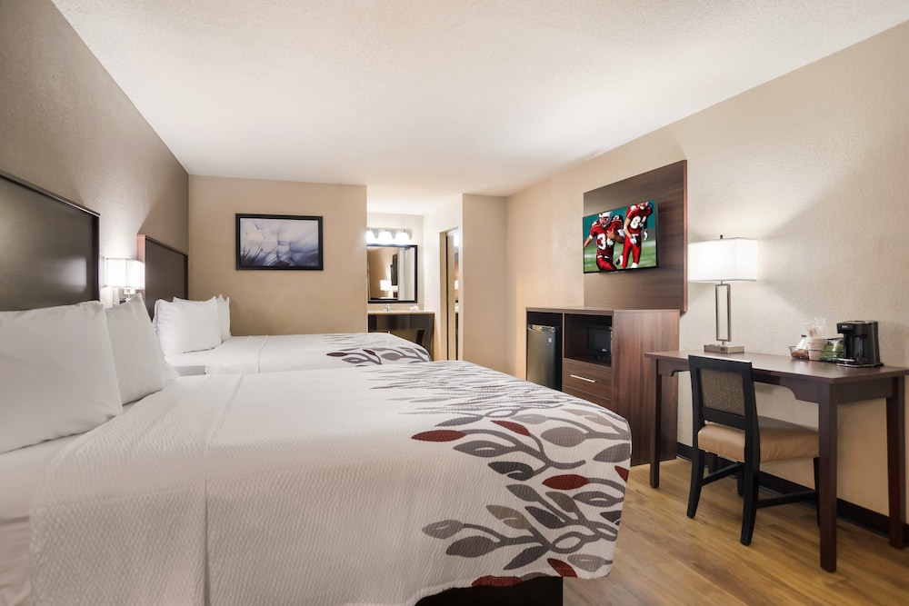 Red Roof Inn Baltimore South Glen Burnie - photo 13