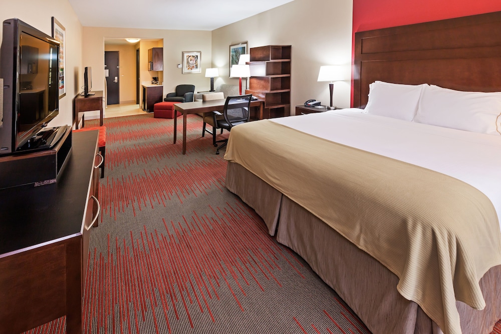 Holiday Inn Express & Suites Duncan by IHG - photo 2
