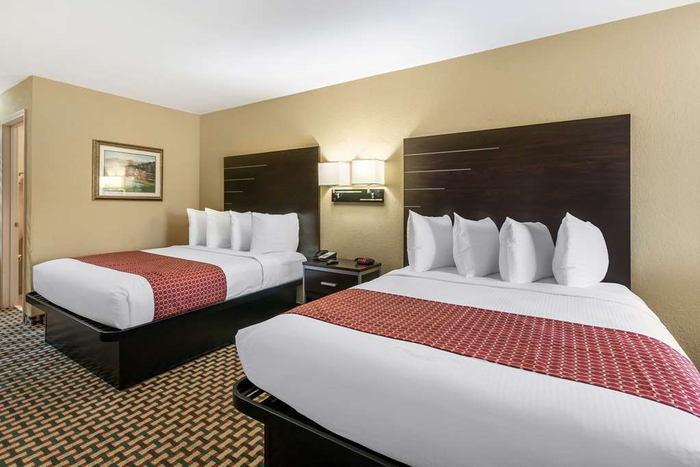 Best Western Bradford Inn - photo 5