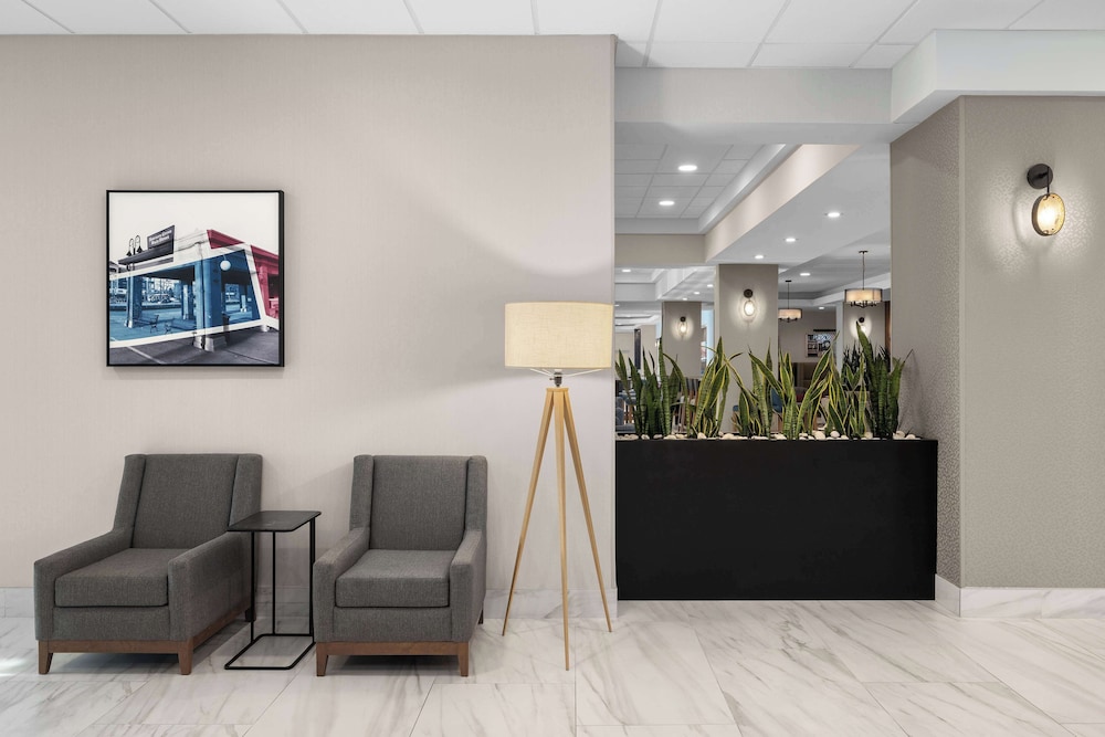 Hampton Inn & Suites Downers Grove Chicago - photo 7